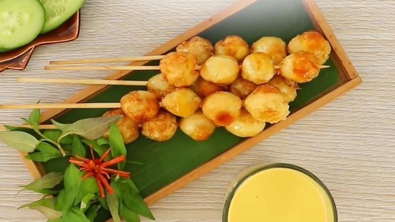 How to make fried eggs dipped in golden sauce, delicious and full of flavor