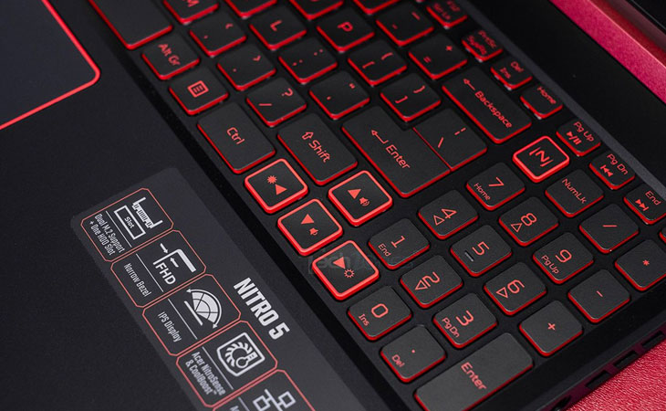 Bàn phím của laptop Acer Nitro 5 2019 được tích hợp đèn nền 