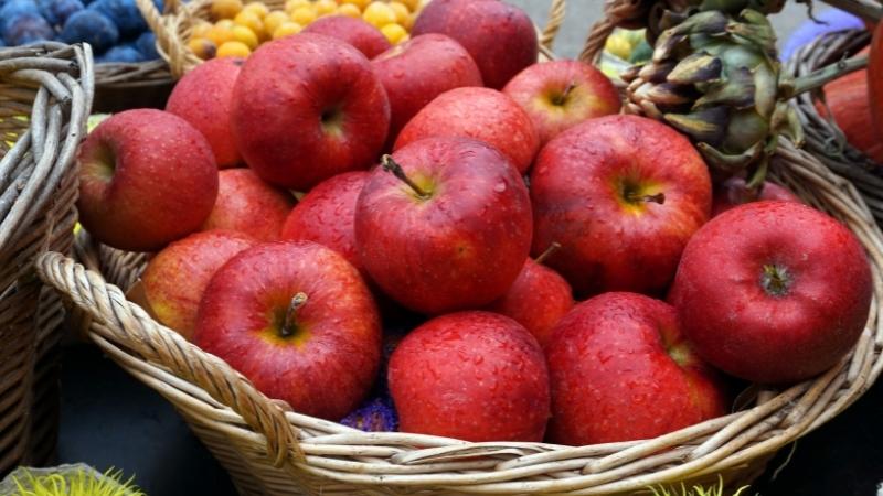 Thực phẩm giàu flavonoid Táo được xem là một trong những loại thực phẩm giàu flavonoid nhất, giúp hỗ trợ ngăn ngừa viêm loét dạ dày