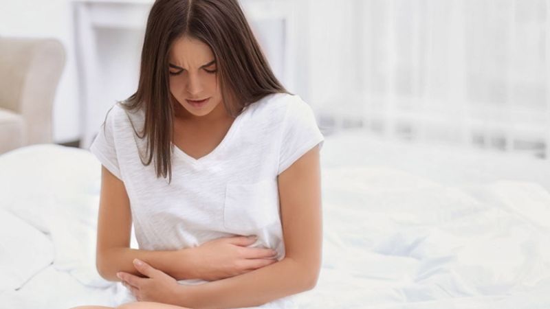 Ăn lá ổi giúp làm giảm đau bụng kinh Ăn lá ổi giúp làm giảm đau bụng kinh