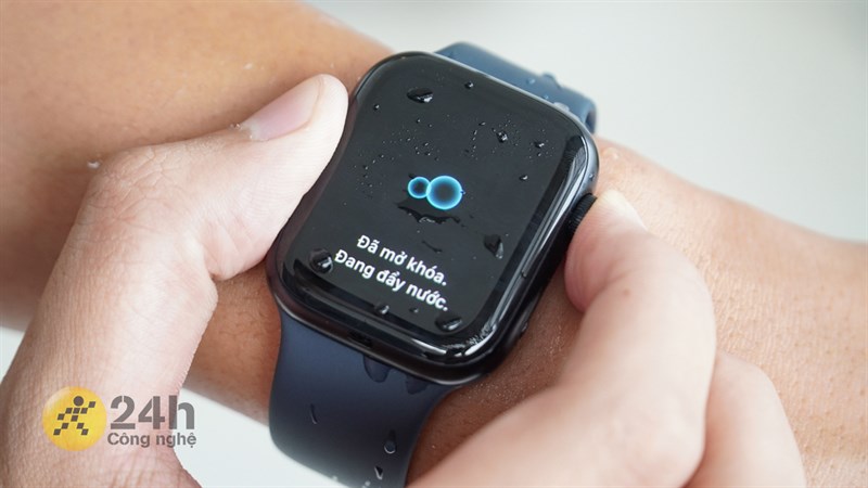 Hướng dẫn cách đẩy nước ra khỏi loa trên Apple Watch series 8 Hướng dẫn cách đẩy nước ra khỏi loa trên Apple Watch series 8