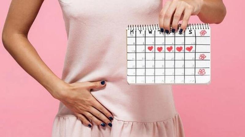 Sự mất cân bằng hormone khiến chu kỳ kinh nguyệt của người phụ nữ bất thường