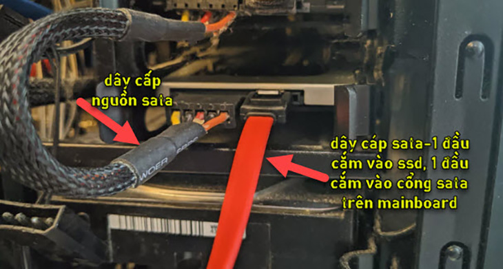 Xác định đầu cáp SATA, cáp nguồn trên PC