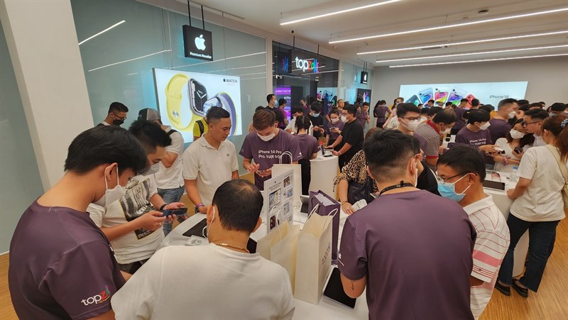 Giao nhận máy iPhone 14 Series