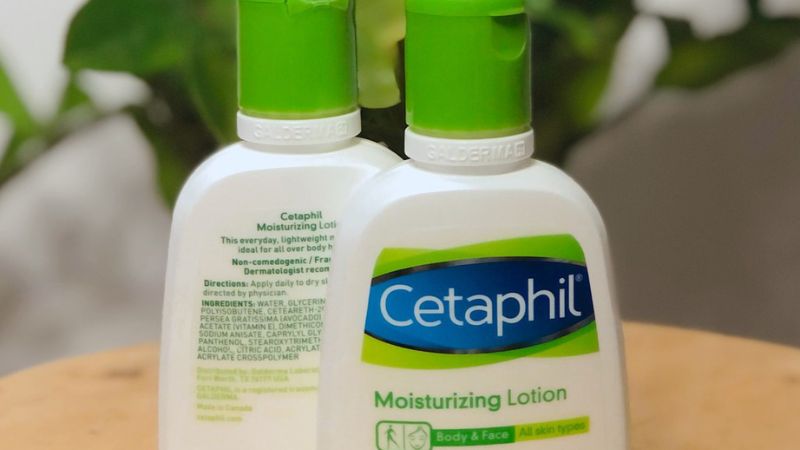 Review sữa dưỡng ẩm Cetaphil Moiturizing Lotion Face&Body từ người dùng