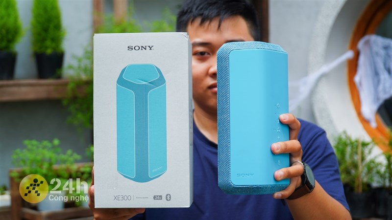Trên tay loa Sony SRS-XE300: Thiết kế độc đáo, chất âm hay, pin lớn