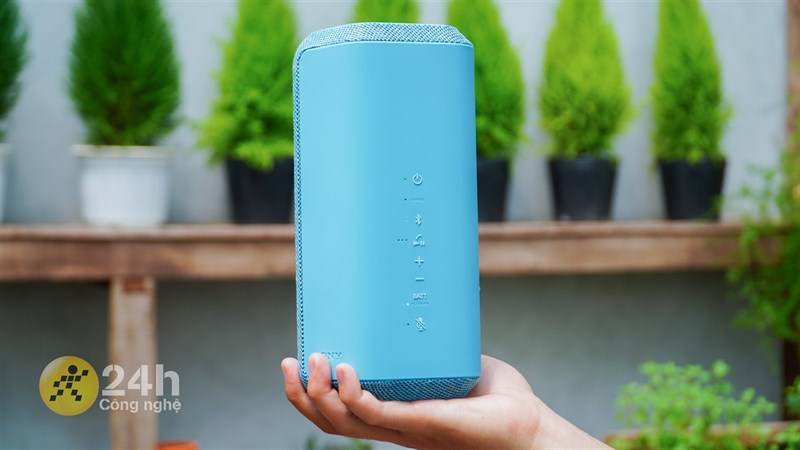 Trên tay loa Sony SRS-XE300: Thiết kế độc đáo, chất âm hay, pin lớn