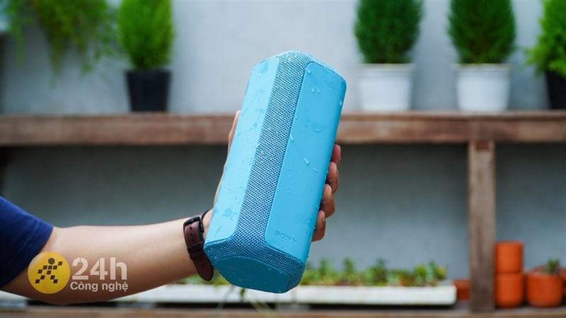 Trên tay loa Sony SRS-XE300: Thiết kế độc đáo, chất âm hay, pin lớn