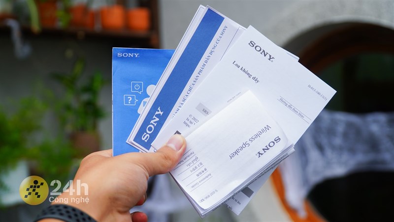 Trên tay loa Sony SRS-XE300: Thiết kế độc đáo, chất âm hay, pin lớn