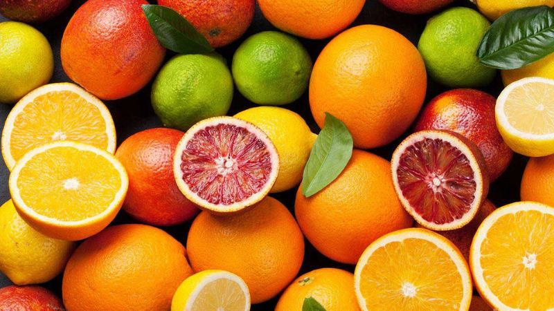 Trái cây họ cam quýt giàu viatmin A và vitamin C 