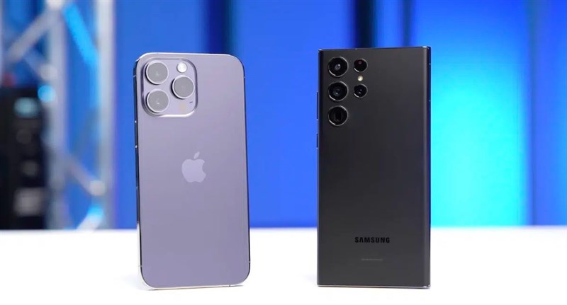 Mặc dù có dung lượng pin thấp hơn, nhưng iPhone 14 Pro Max lại có thời lượng sử dụng pin lâu hơn Galaxy S22 Ultra