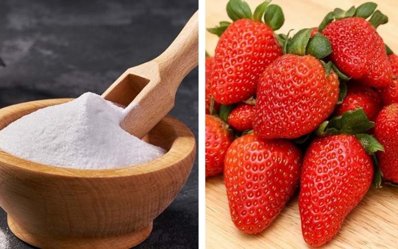 Baking soda and strawberries