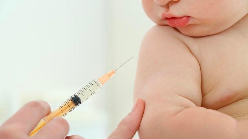 Tiêm phòng vacxin đầy đủ cho trẻ