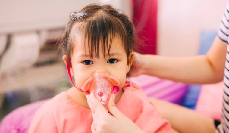 Trẻ bị viêm phổi có nguy hiểm không, cách nhận biết trẻ bị viêm phổi?