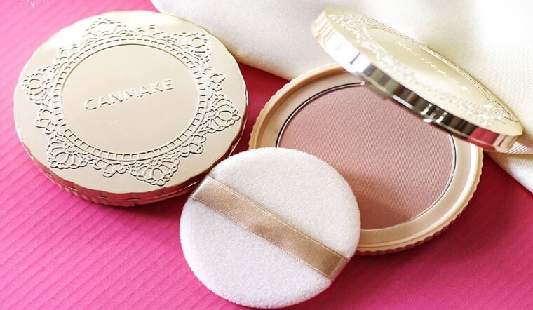Phấn phủ Canmake có mấy màu? Review chi tiết chất lượng phấn phủ Canmake 