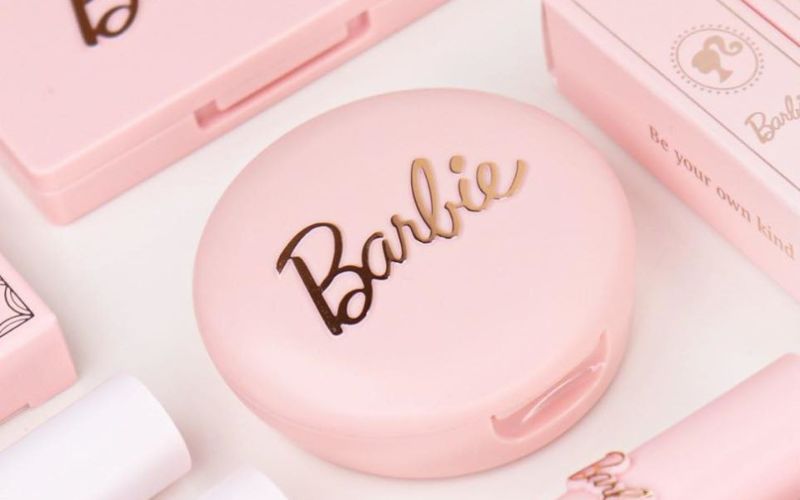 Phấn phủ Eglips x Barbie Blur Powder Pact