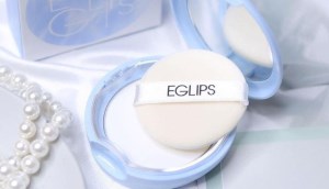 Phấn phủ Eglips kiềm dầu có tốt không? Giá bao nhiêu?