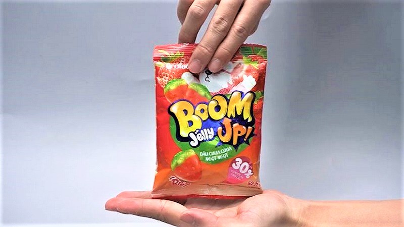 Boom Jelly Orion vị dâu gây nổi bật với tông màu đỏ cuốn hút