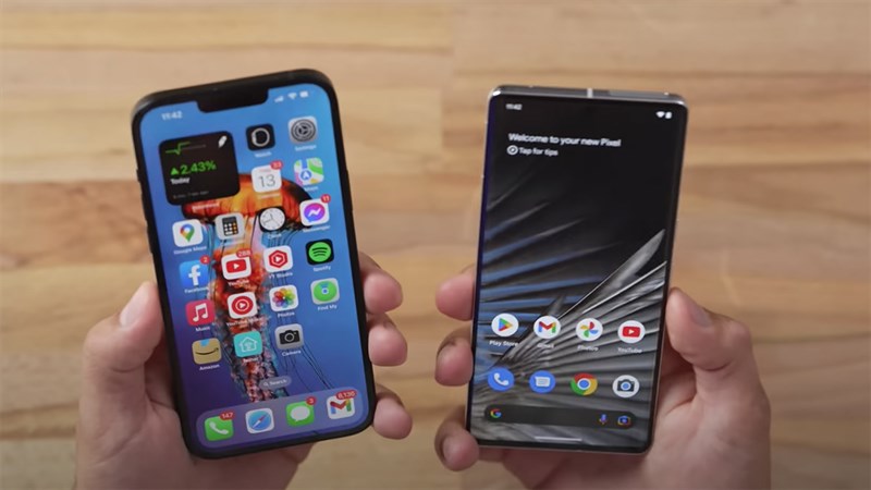 Hình ảnh iPhone 14 Plus và Google Pixel 7 Pro