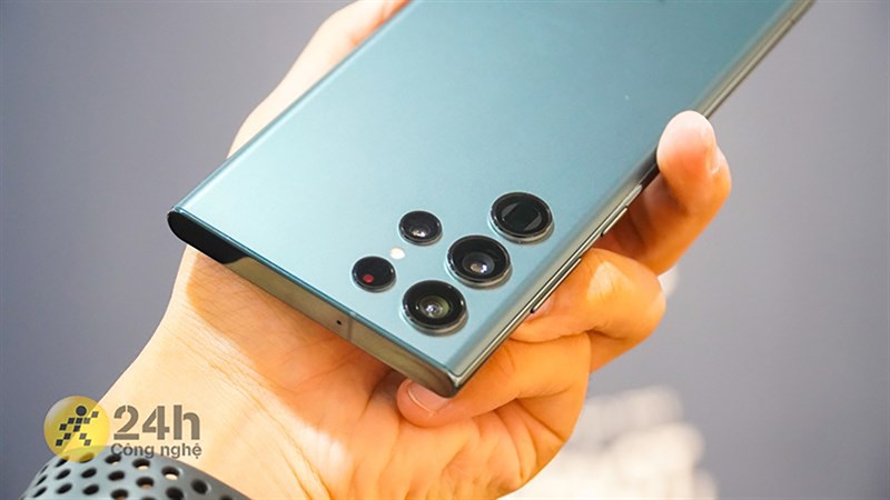 Nên mua điện thoại màn hình Full HD hay QHD sự lựa chọn đáng nan giải