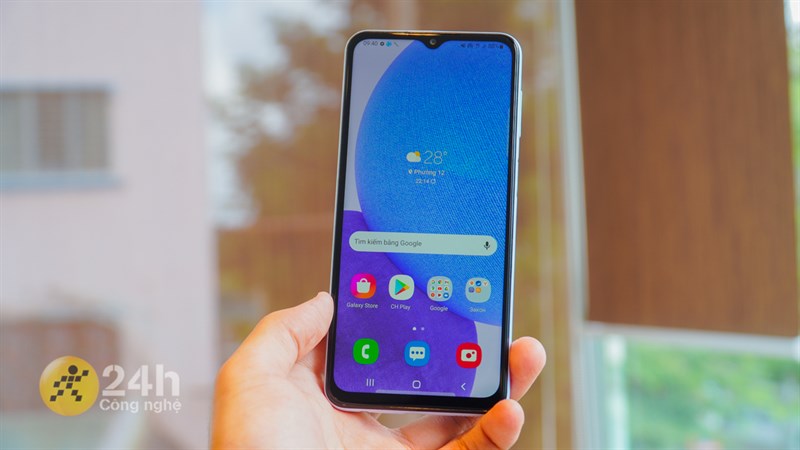 Màn hình công nghệ AMOLED đẹp mắt, nâng tầm giải trí cho người dùng