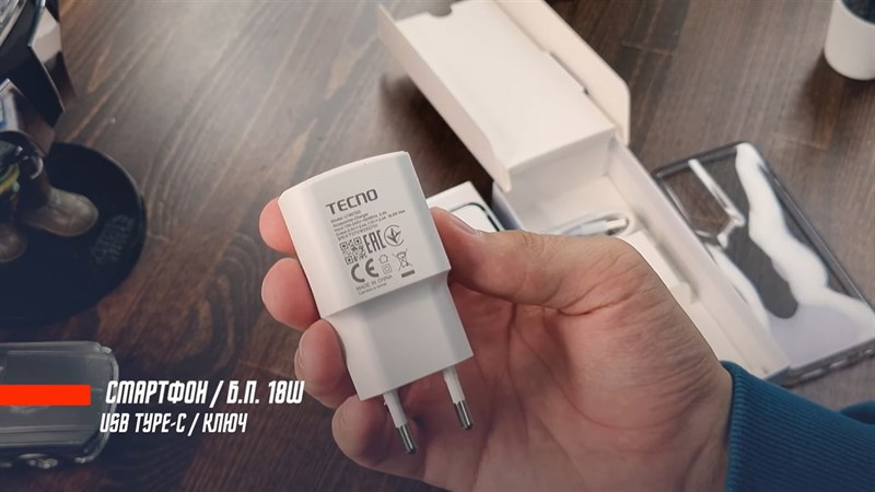 Trên tay Tecno POVA Neo 2 Trên tay Tecno POVA Neo 2