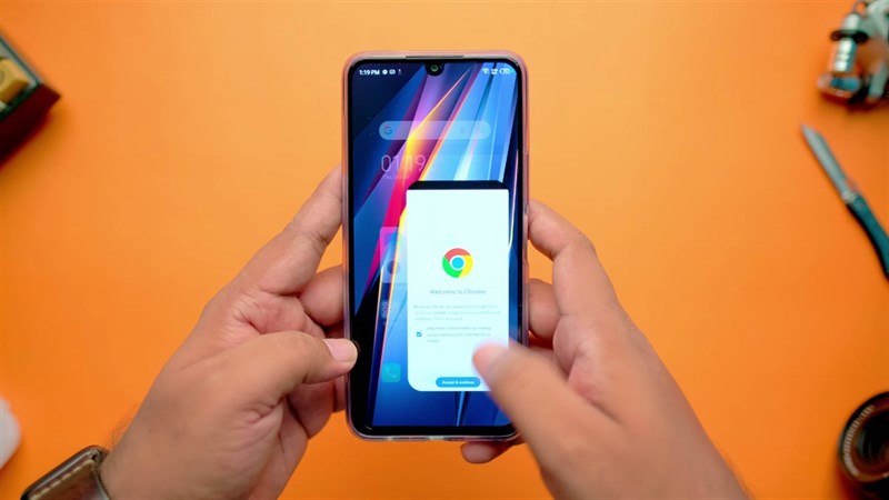 Trên tay Tecno POVA 4 Pro: Hiệu năng khá, pin khủng 6.000 mAh