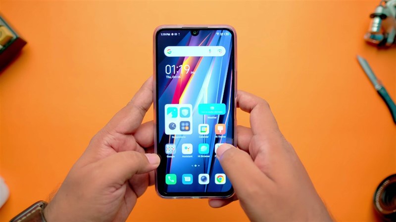 Trên tay Tecno POVA 4 Pro: Hiệu năng khá, pin khủng 6.000 mAh