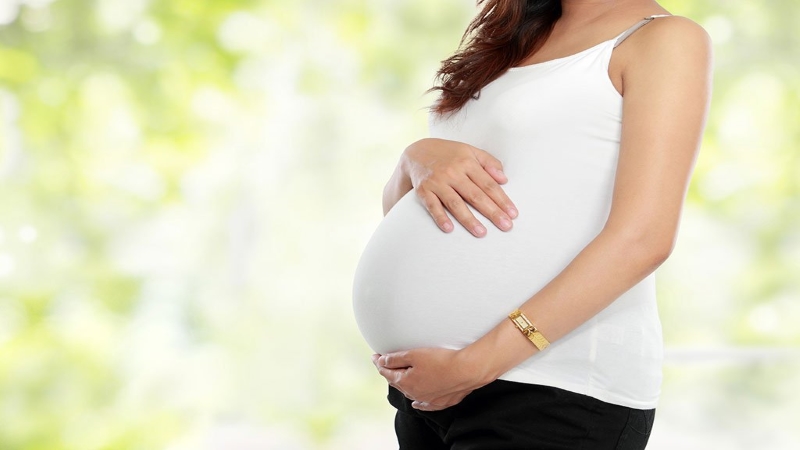 Phụ nữ có thai hoặc đang cho con bú không nên dùng hoa đậu biếc