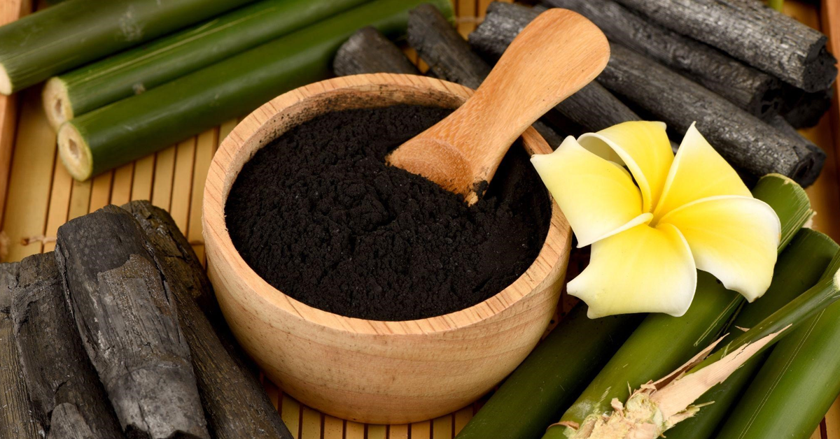 Bột than tre hoạt tính có thể giúp loại bỏ những kim loại, chất ô nhiễm trong nước và giúp làm sạch sẽ nguồn nước