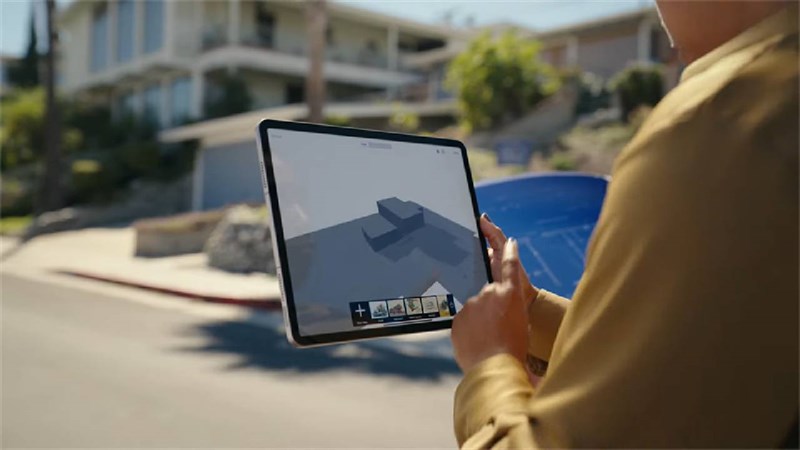 công nghệ hình ảnh P3 wide color, True Tone được trang bị trên máy kết hợp với tấm nền Liquid Retina