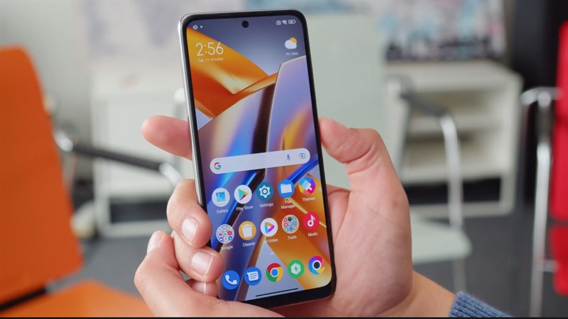 POCO M5s được trang bị màn hình AMOLED có kích thước 6.67 inch, độ phân giải Full HD+