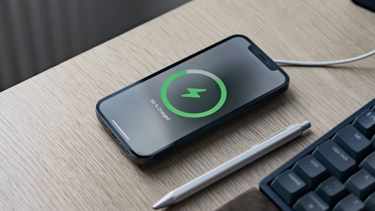 iPhone không nhận sạc, không sạc được: Cách sửa nhanh tại đây