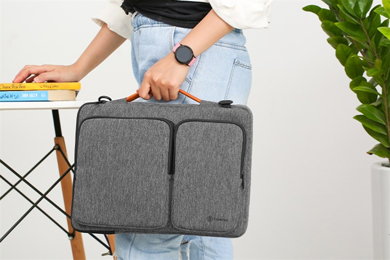 USB, túi chống sốc, balo, bàn phím giảm sốc đến 20% khi mua kèm laptop Đã có balo tại sao bạn phải nên có thêm túi chống sốc để bảo vệ cho laptop?
