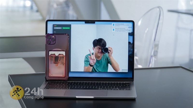 Các bạn thấy tính năng Continuity Camera này có đỉnh không?