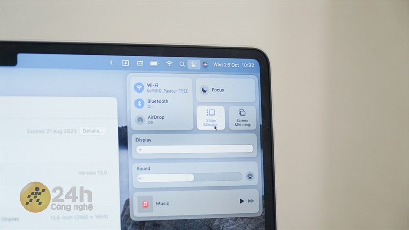 Mình có thể dễ dàng kích hoạt tính năng Stage Manager ở khu vực Trung tâm điều khiển.