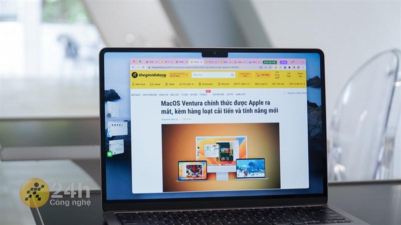 Đây là giao diện khi sử dụng tính năng Stage Manager.