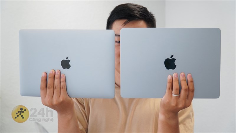 MacBook Air M2 có khối lượng nhẹ hơn một chút so với thế hệ cũ.