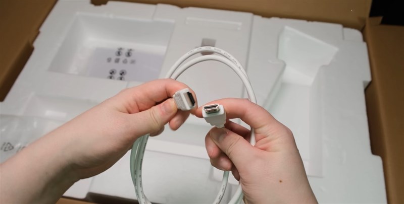 Trên tay LG Smart Monitor 32SQ780S Trên tay LG Smart Monitor 32SQ780S