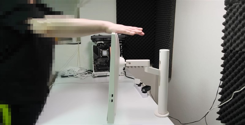 Trên tay LG Smart Monitor 32SQ780S Trên tay LG Smart Monitor 32SQ780S