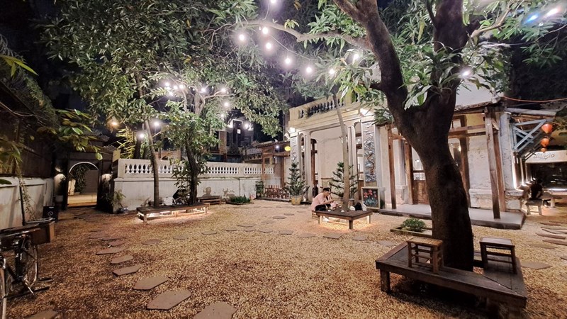 Cùng Samsung Galaxy A53 5G la cà quán cafe xinh với camera OIS chụp siêu đỉnh