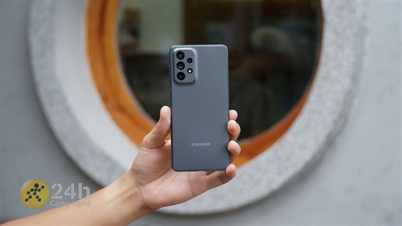 Gọi tên điện thoại Galaxy A pin 5.000 mAh, kèm sạc nhanh 25W giảm hời Gọi tên điện thoại Galaxy A pin 5.000 mAh, kèm sạc nhanh 25W giảm hời