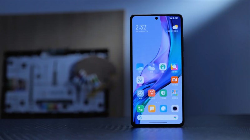 Mặt trước của Redmi Note 12 Explore là một chiếc màn hình đục lỗ quen thuộc Mặt trước của Redmi Note 12 Explore là một chiếc màn hình đục lỗ quen thuộc