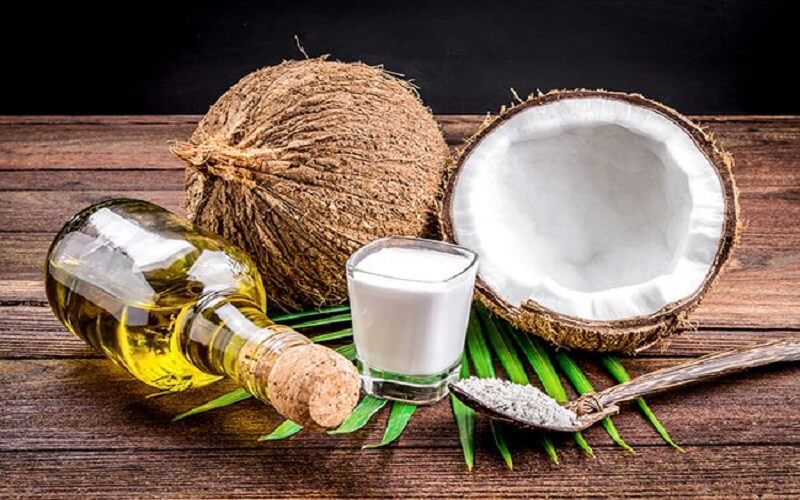Coconut oil contains many nutrients that are good for the body, including vitamin E.