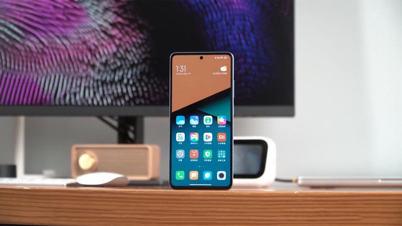 Redmi Note 13 Pro+ có thể sẽ được trang bị màn hình 120 Hz Redmi Note 13 Pro+ có thể sẽ được trang bị màn hình 120 Hz