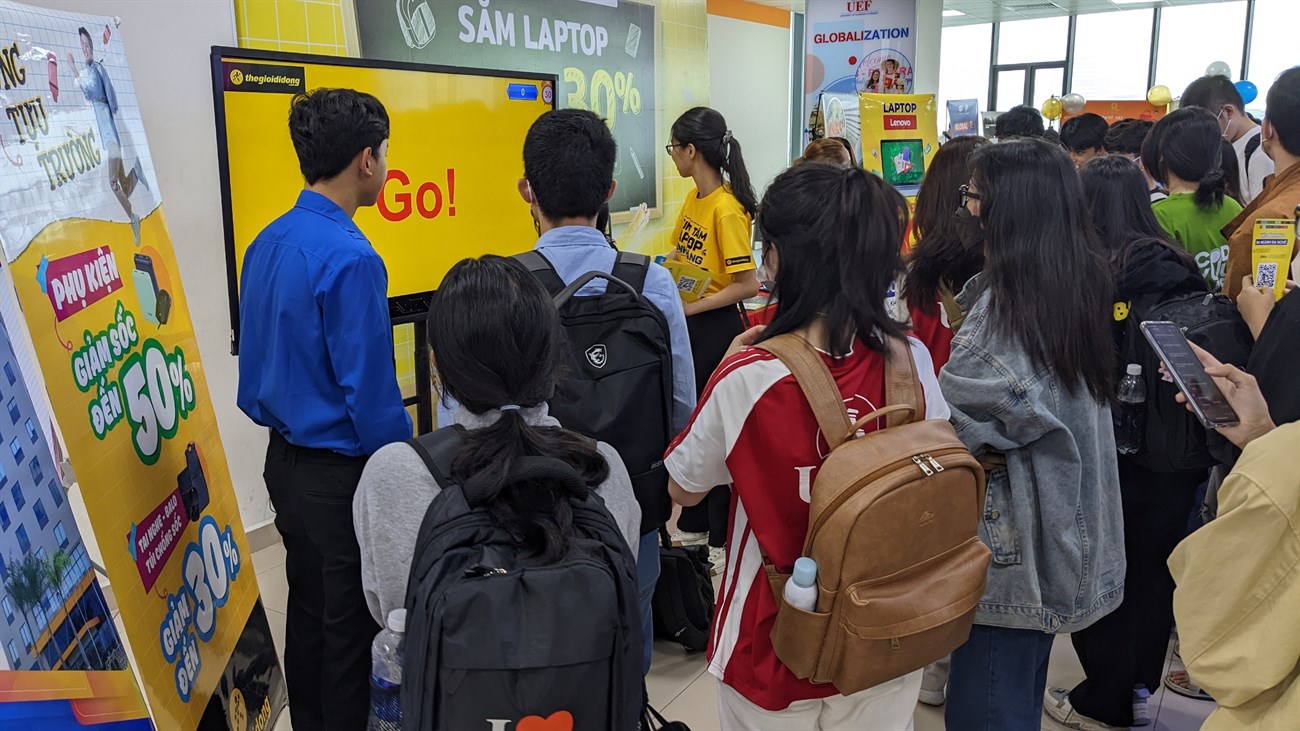 Hòa mình vào không gian công nghệ tại sự kiện Laptop Acer tại UEF