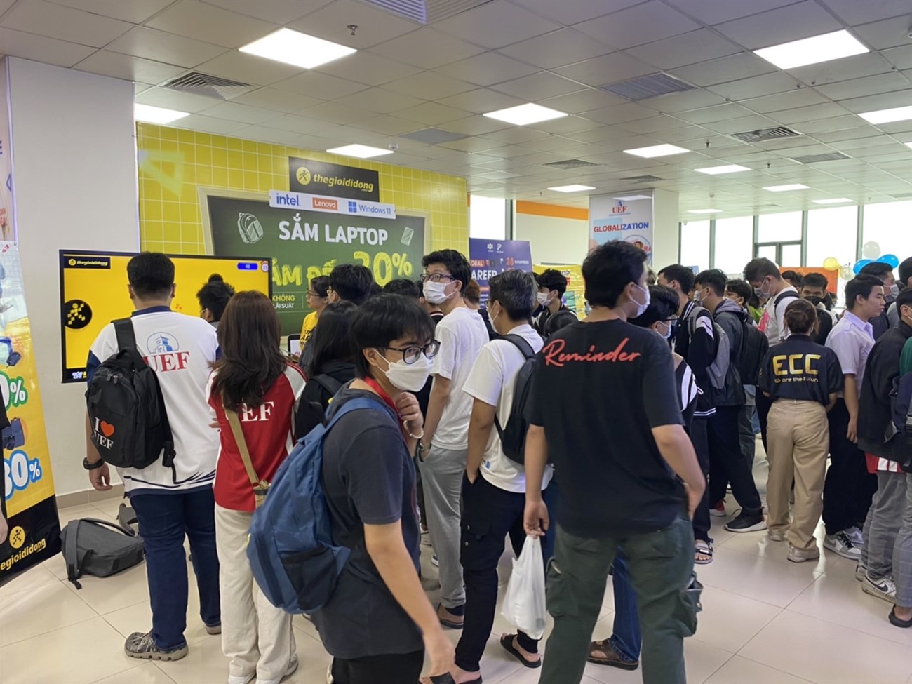 Hòa mình vào không gian công nghệ tại sự kiện Laptop Acer tại UEF