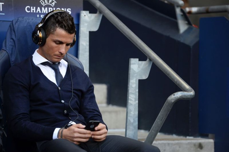 Ronaldo sử dụng iPhone