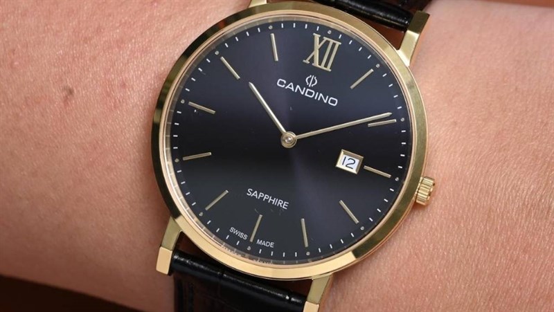 Tự thưởng cho bản thân trong lễ FA với những mẫu đồng hồ dây da này