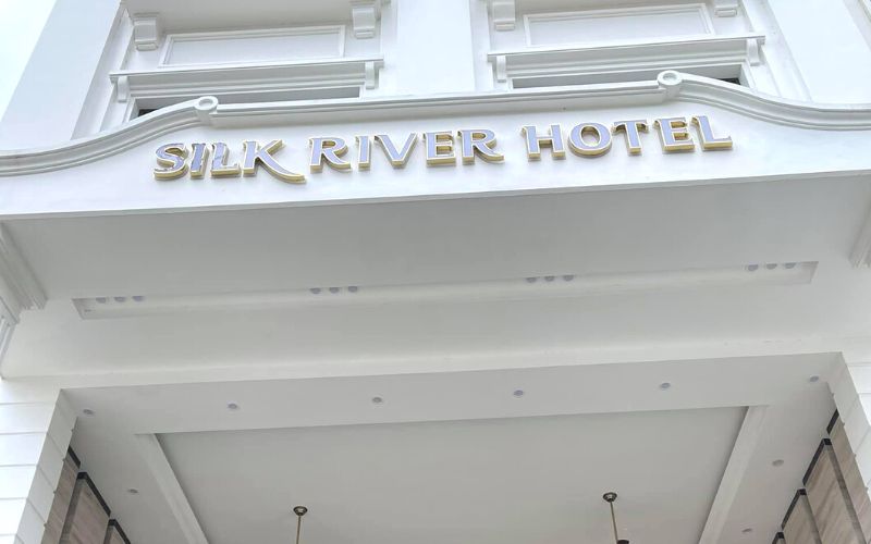 Silk River Hotel